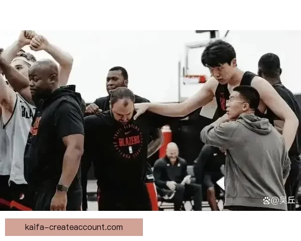 杨瀚森坦言手像叉子般难受期望回开拓者迎来全新表现